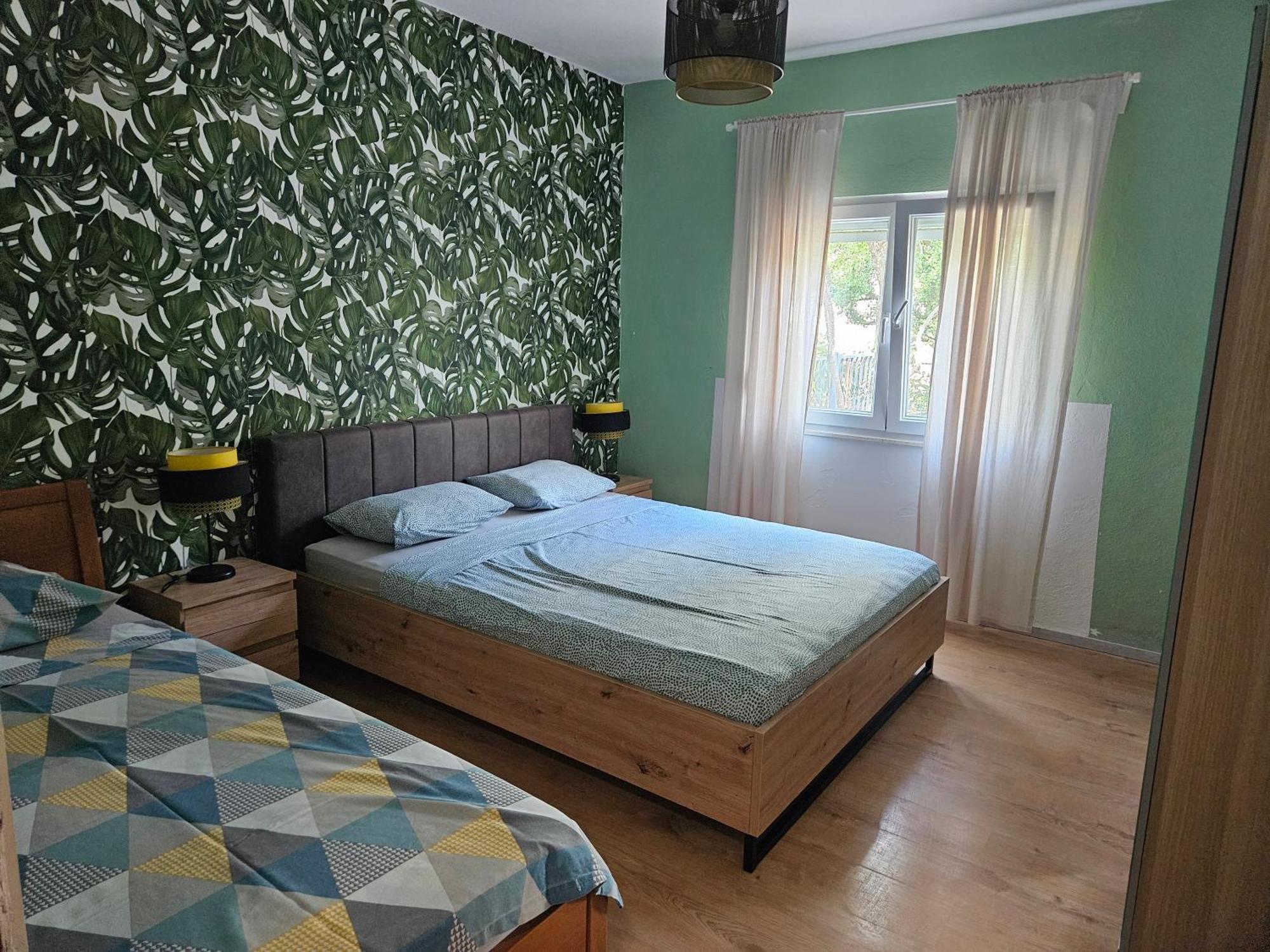 Apartmani Ljuba Рогозница Екстериор снимка